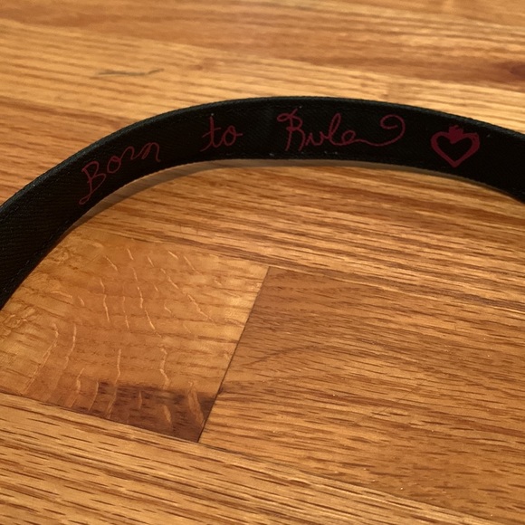 Princess Vera Wang Crossbody - Picture 6 of 7